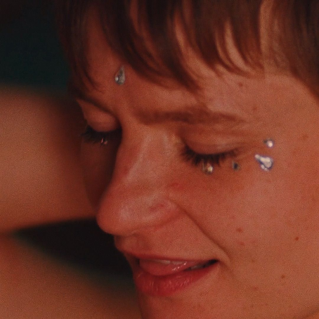 Les Couronnées, cinematography by Grégoire De Lillo