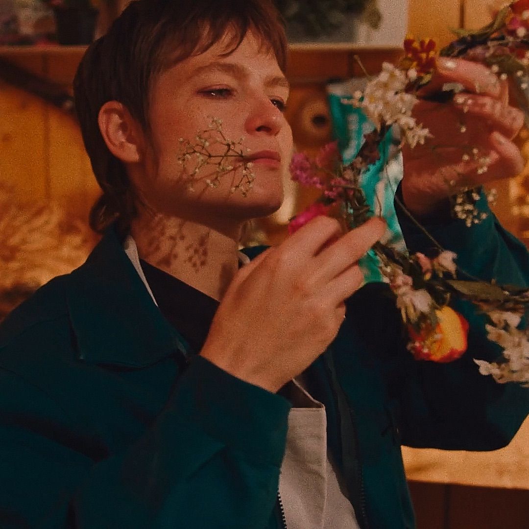 Les Couronnées, cinematography by Grégoire De Lillo