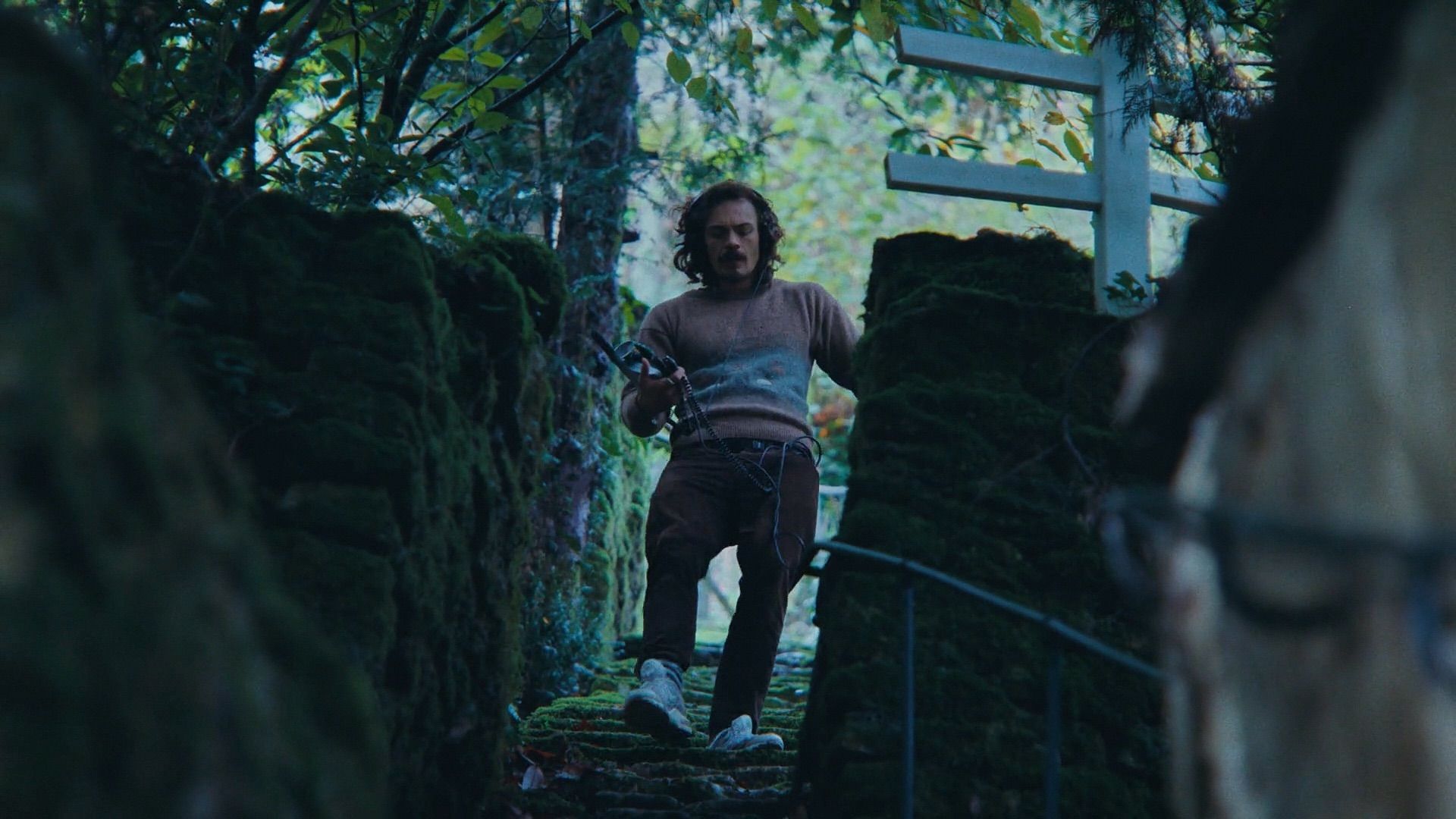 Le Cordon, cinematography by Grégoire De Lillo