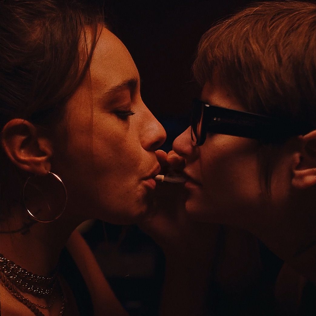 Paola, cinematography by Grégoire De Lillo