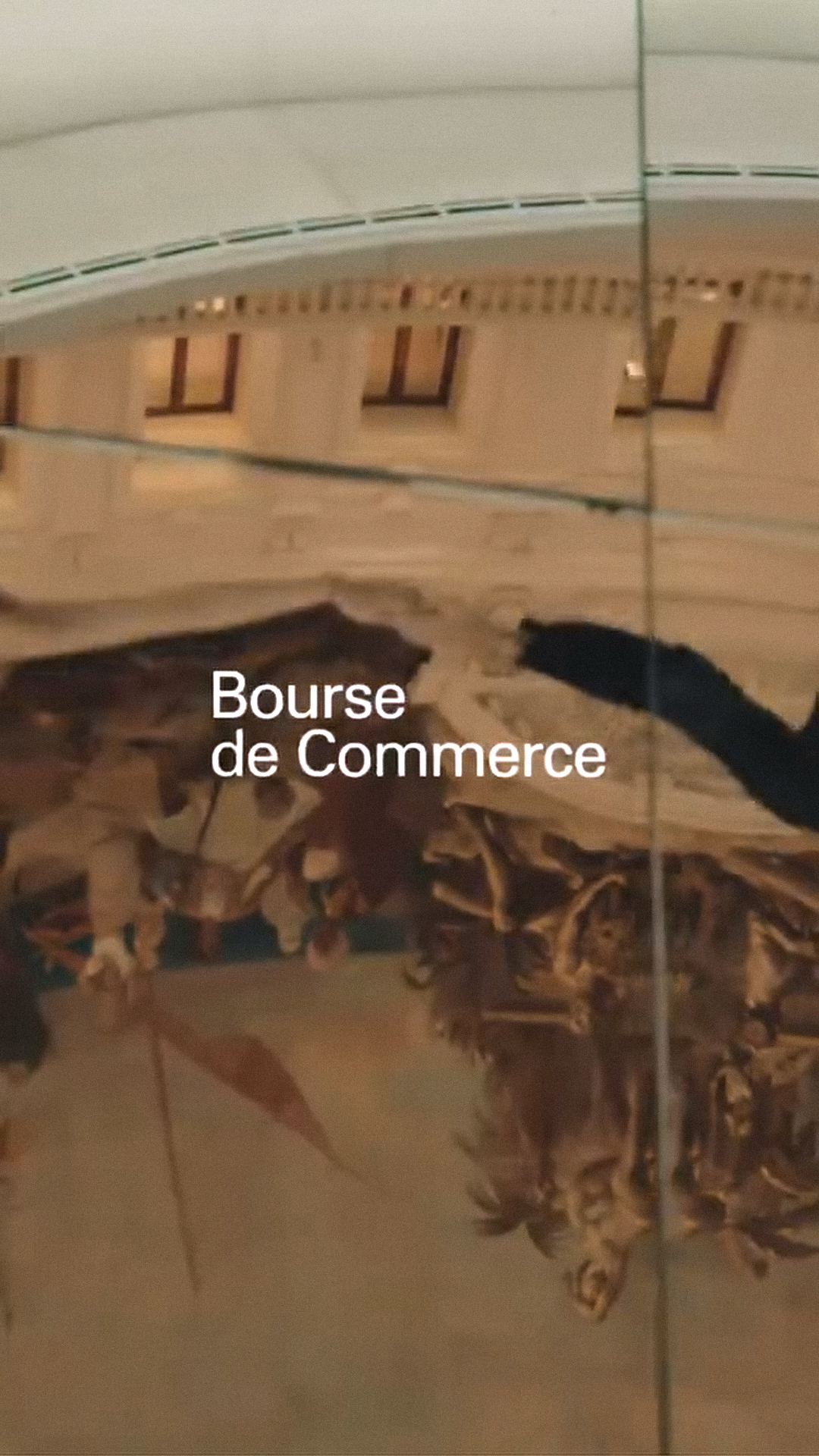 Danse dans la Rotonde, cinematography by Grégoire De Lillo